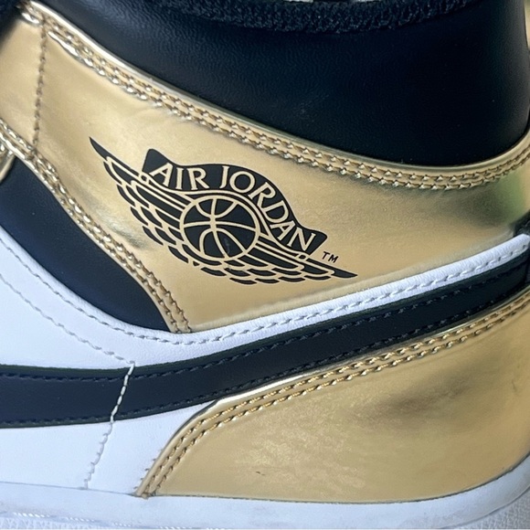 Nike Jordan 1 Men\'s Mid Metallic Gold Shoe Size 10 #B1387A main image 10